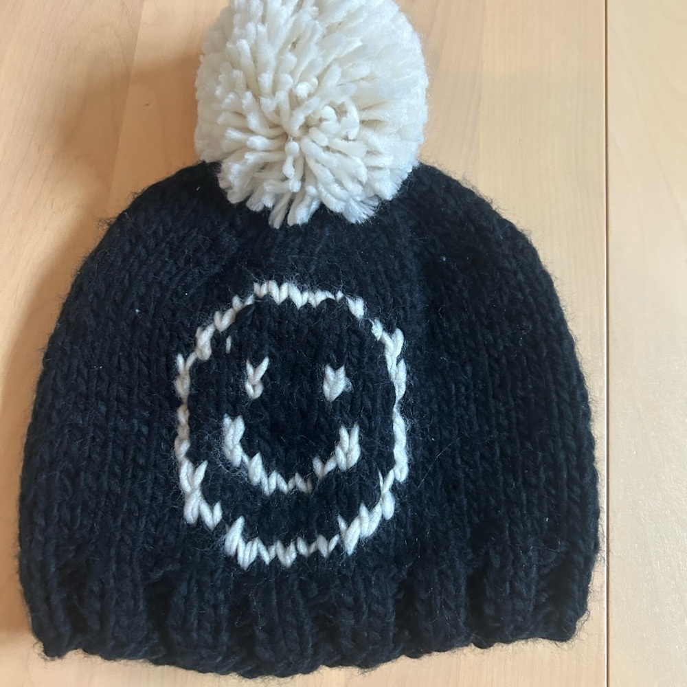 NWT Kids' Black and White Pom-Pom Beanie